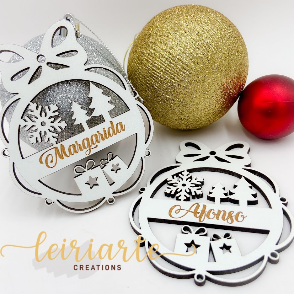 Bolas de Natal Com Laço Personalizadas - 8 cm - MOD 3 - Leiriarte Bolas de Natal Com Laço Personalizadas - 8 cm - MOD 3 - Leiriarte